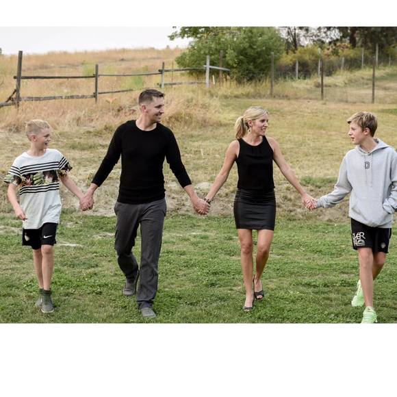 Meet your Posher, Kristin - Picture 1 of 1